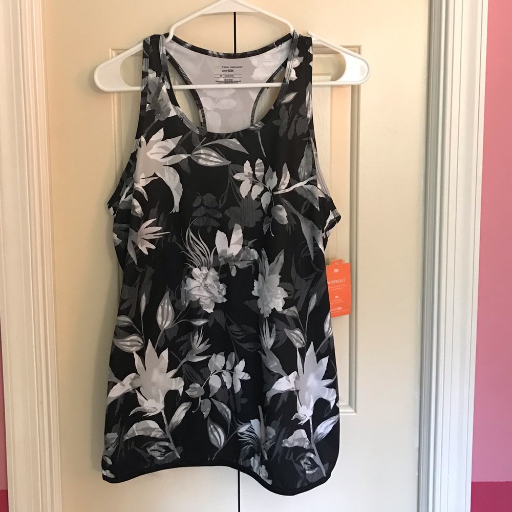 Tek Gear DryTek Black Floral Tank Size M NWT